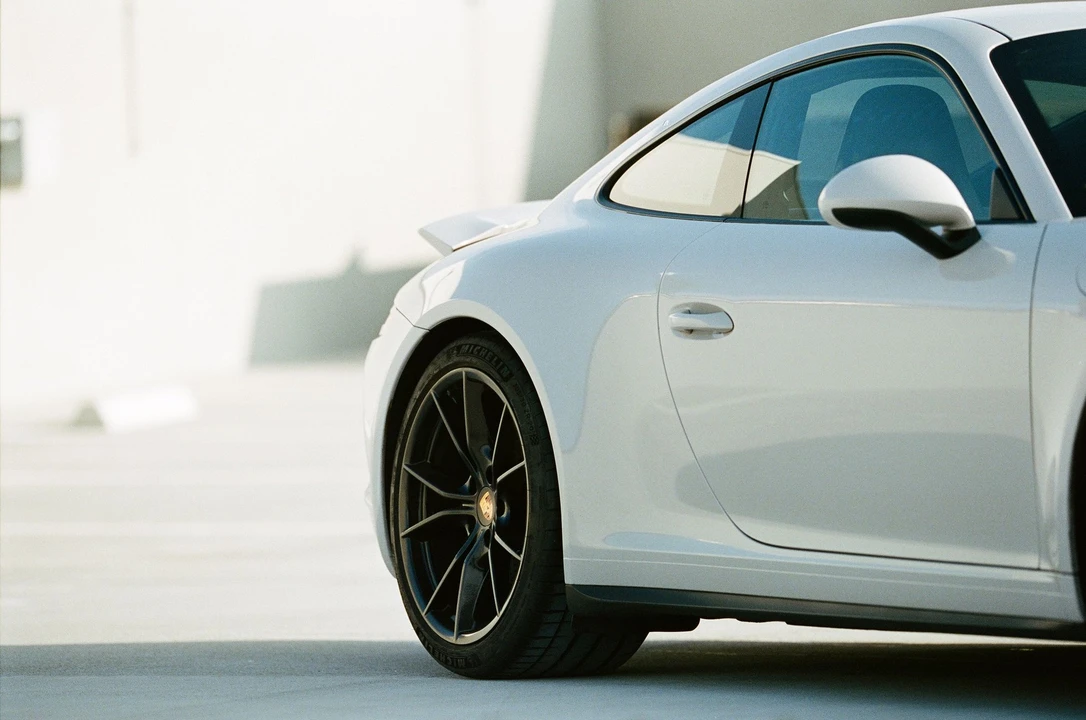 2017 Porsche 991 Carrera GTS - Image 7 of 25