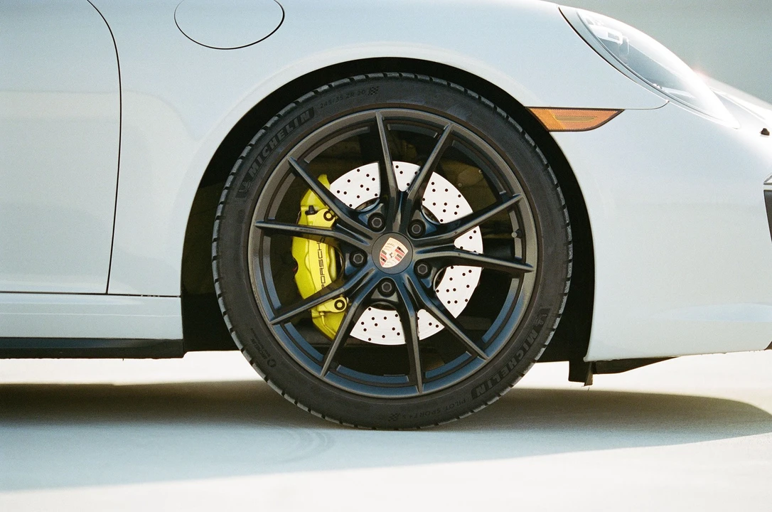 2017 Porsche 991 Carrera GTS - Image 9 of 25