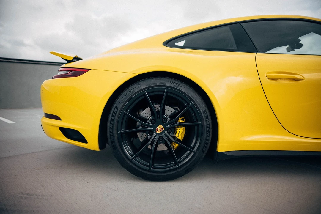 2017 Porsche 991 Carrera GTS - Image 17 of 27