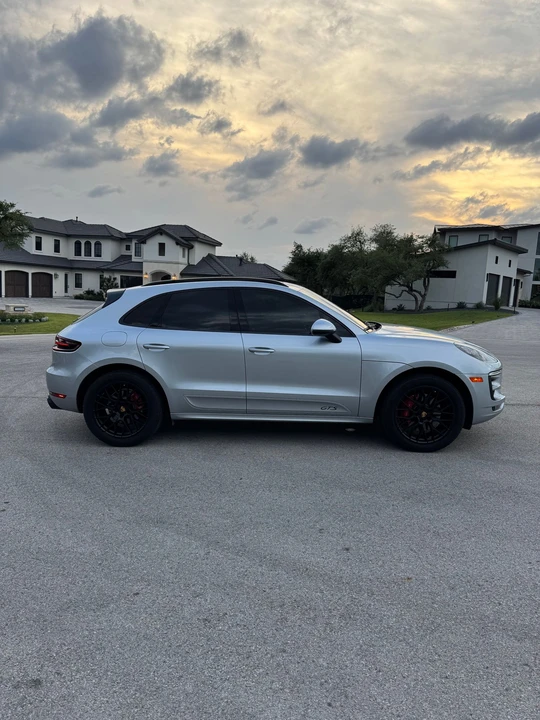 2017 Porsche Macan GTS - Image 2 of 15