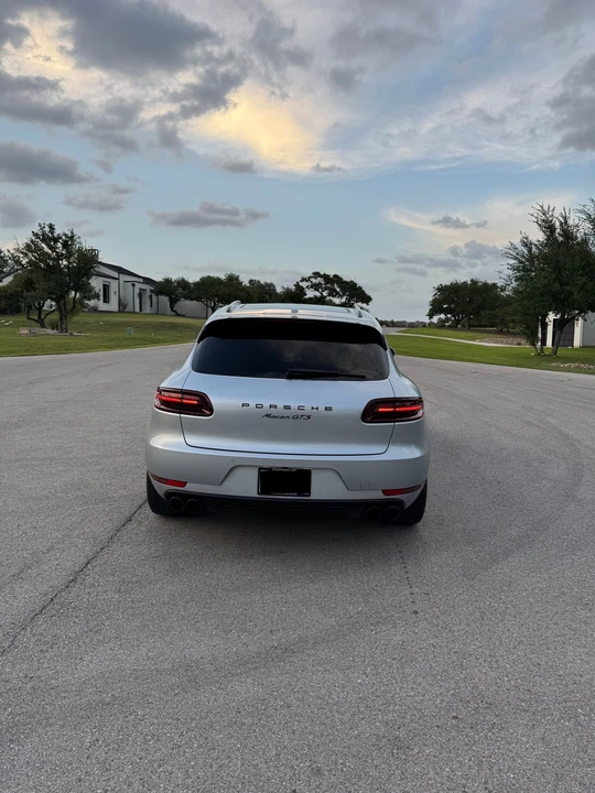 2017 Porsche Macan GTS - Image 14 of 15