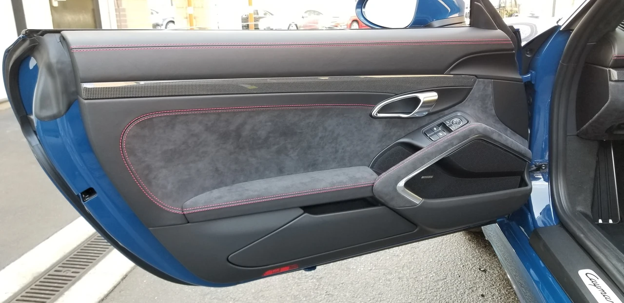 2018 Porsche 718 Cayman - Image 11 of 12