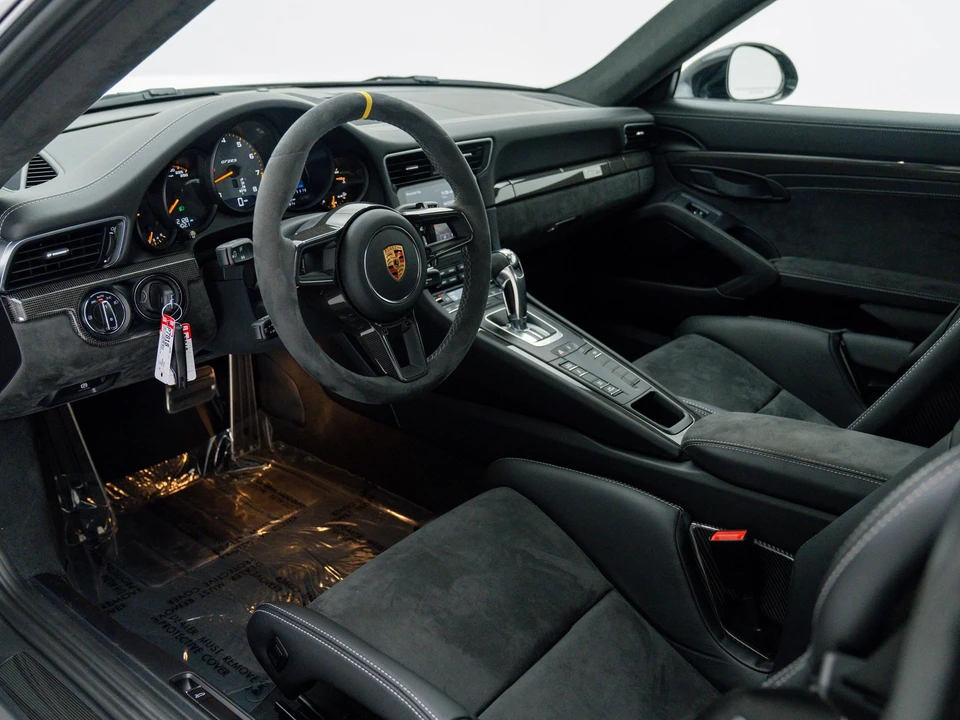 2018 Porsche 991 GT2 RS - Image 30 of 31