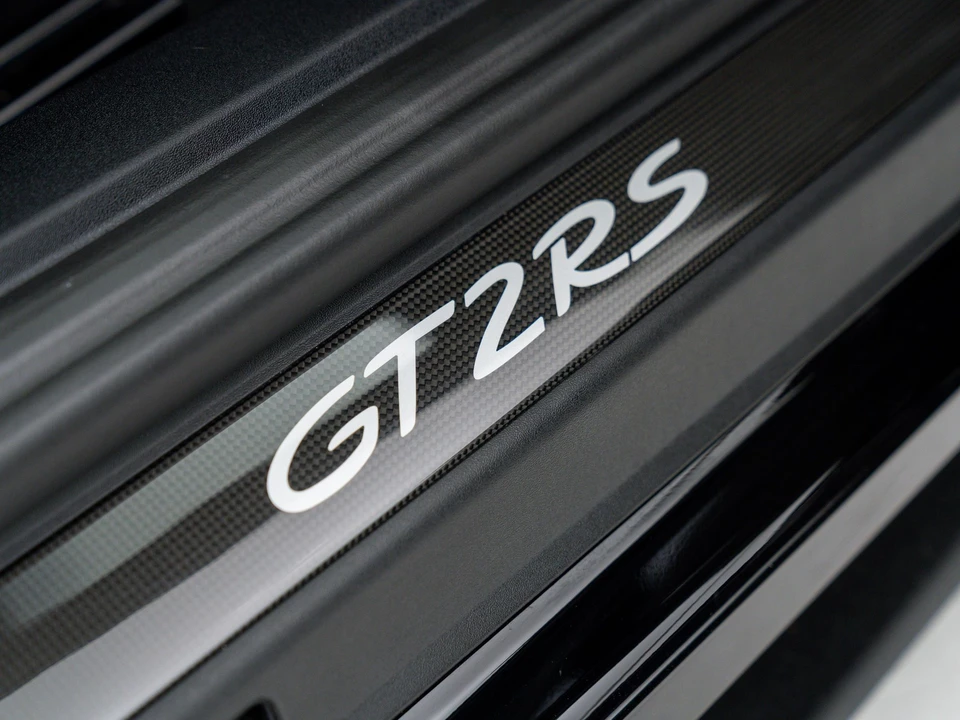 2018 Porsche 991 GT2 RS - Image 15 of 31