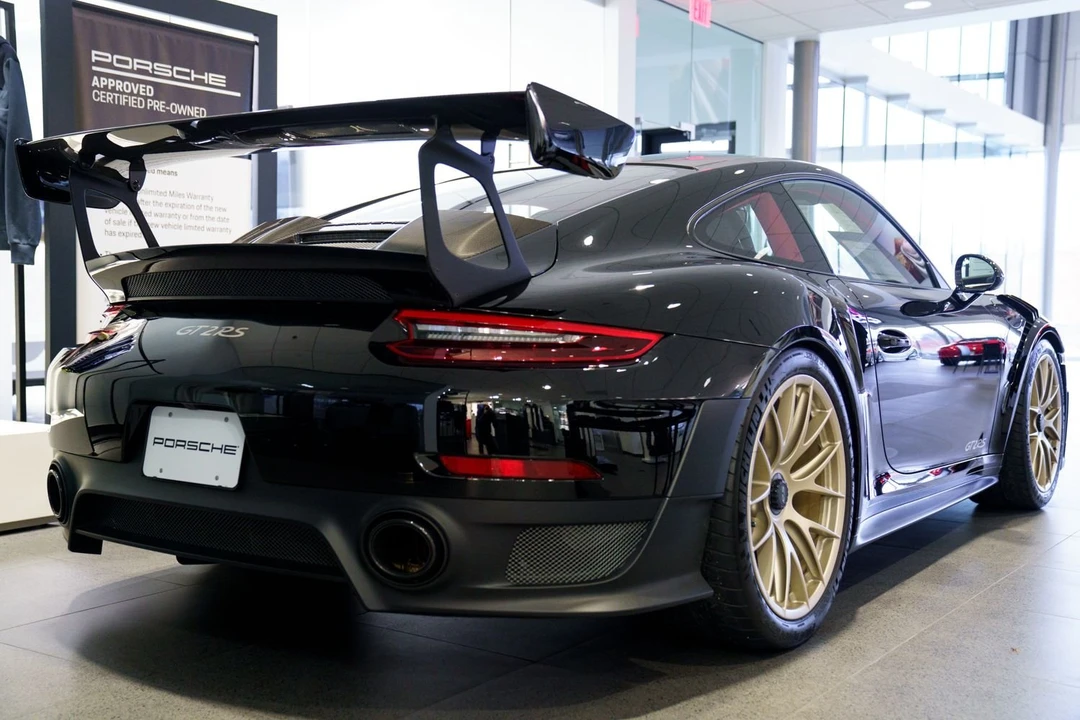 2018 Porsche 991 GT2 RS - Image 8 of 27