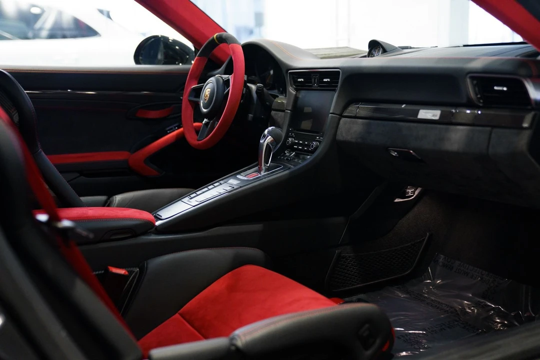 2018 Porsche 991 GT2 RS - Image 9 of 27