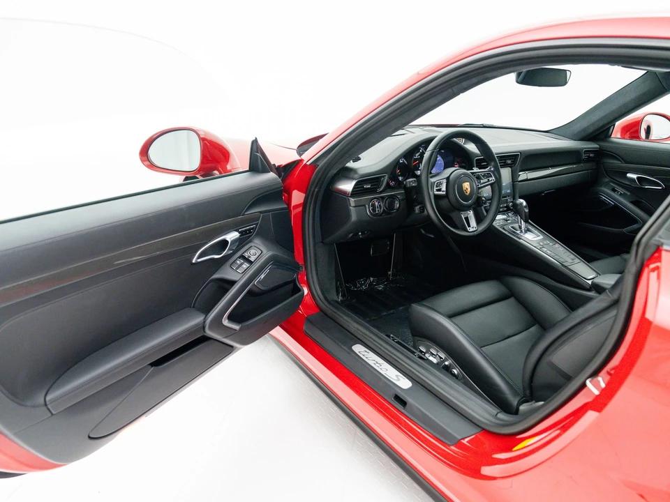 2019 Porsche 991 Turbo S - Image 10 of 28
