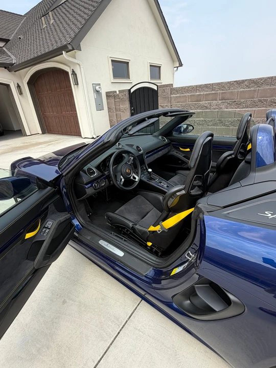 2021 Porsche 718 Boxster Spyder - Image 18 of 24
