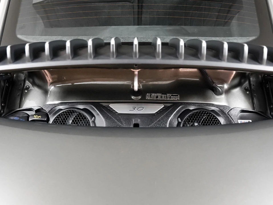 2021 Porsche 992 Carrera - Image 10 of 20
