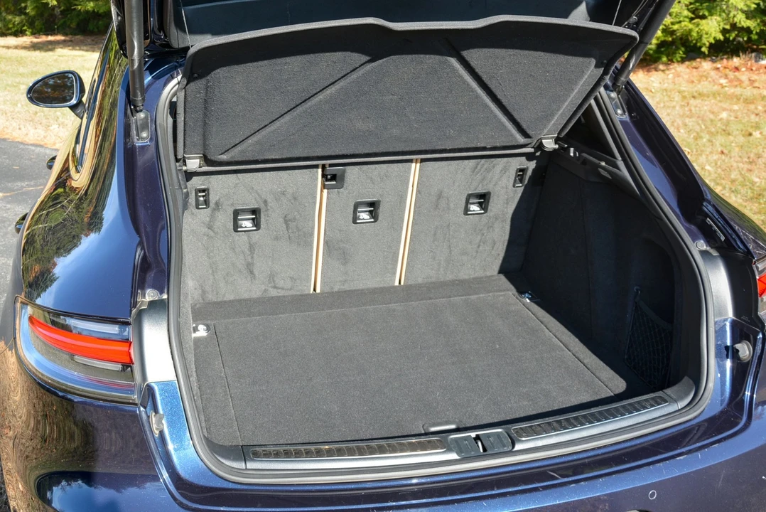 2021 Porsche Macan S - Image 8 of 10