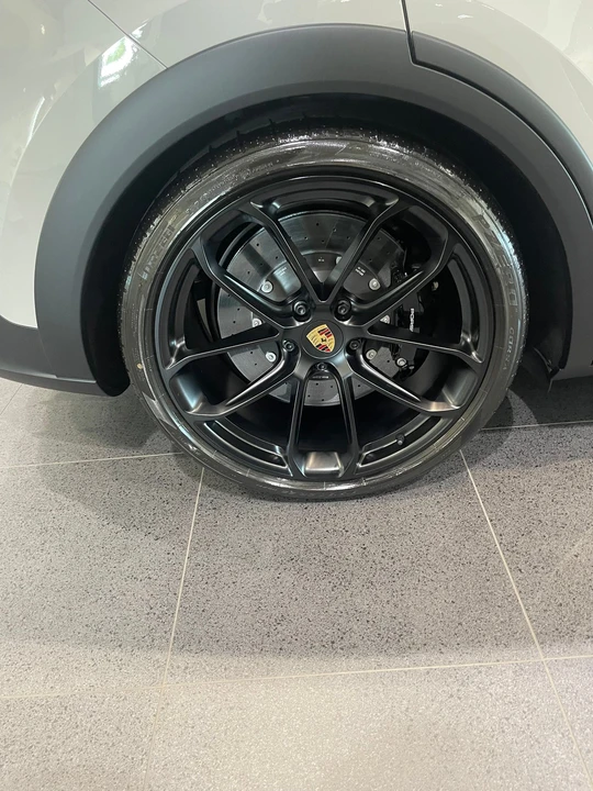 2022 Porsche 9Y0/9Y3 Cayenne Turbo GT - Image 4 of 9