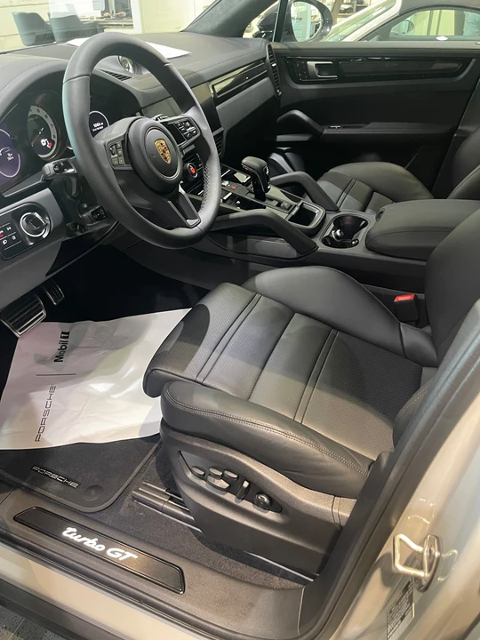 2022 Porsche 9Y0/9Y3 Cayenne Turbo GT - Image 5 of 9