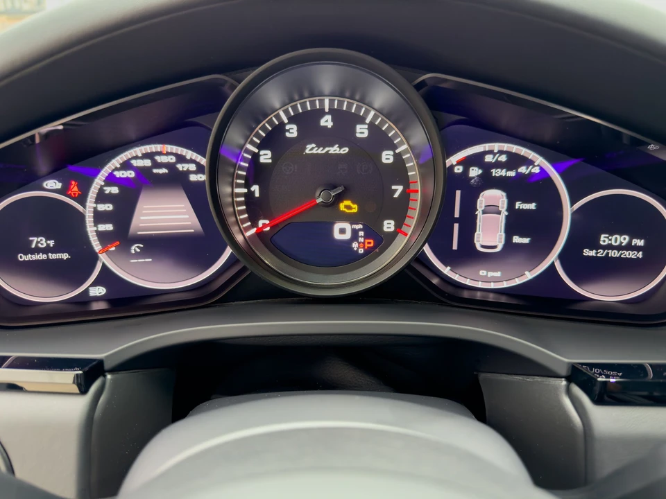 2023 Porsche 9Y0/9Y3 Cayenne Turbo - Image 13 of 23
