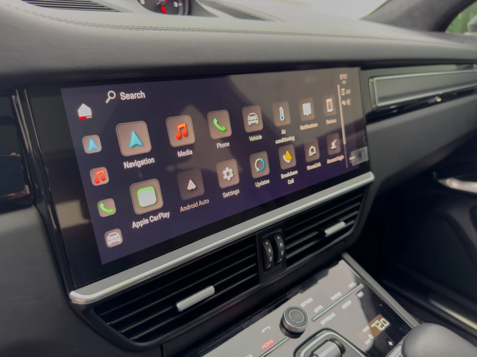2023 Porsche 9Y0/9Y3 Cayenne Turbo - Image 15 of 23