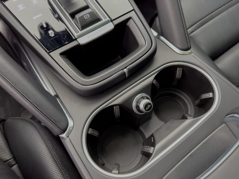 2023 Porsche 9Y0/9Y3 Cayenne Turbo - Image 16 of 23