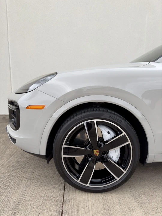 2023 Porsche 9Y0/9Y3 Cayenne Turbo - Image 7 of 23