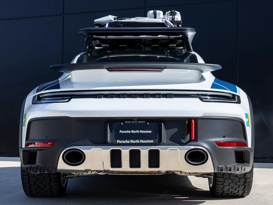 2023 Porsche 992 Dakar - Image 12 of 13