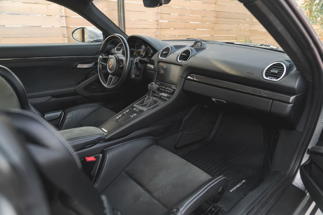 2021 Porsche 718 Cayman - Image 7 of 7