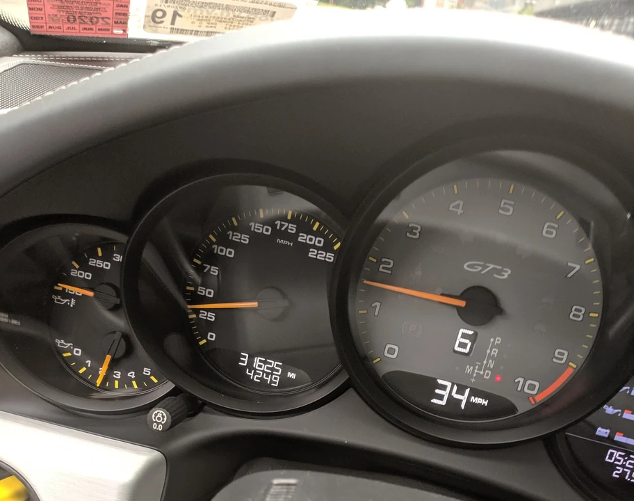 2014 Porsche 991 GT3 - Image 21 of 22