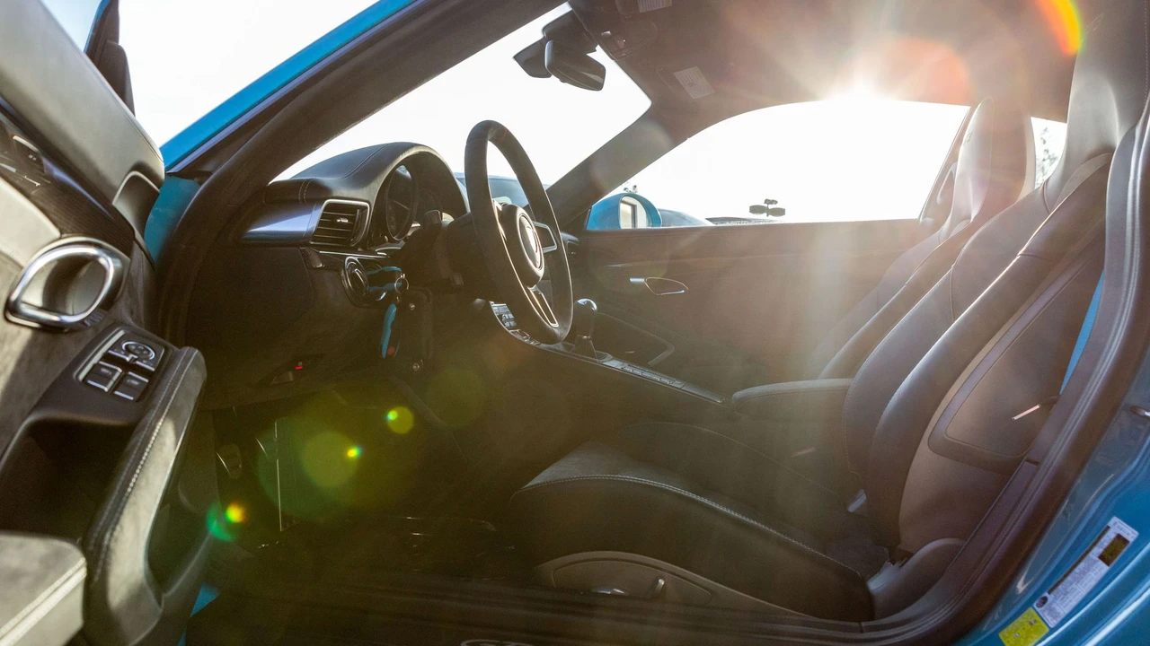 2018 Porsche 991 GT3 - Image 11 of 17