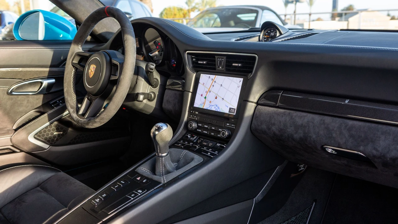 2018 Porsche 991 GT3 - Image 13 of 17