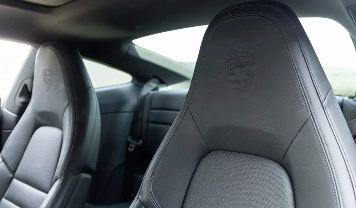 2023 Porsche 992 Carrera - Image 4 of 4