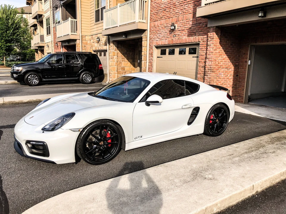 2015 Porsche 981 Cayman GTS - Image 4 of 5