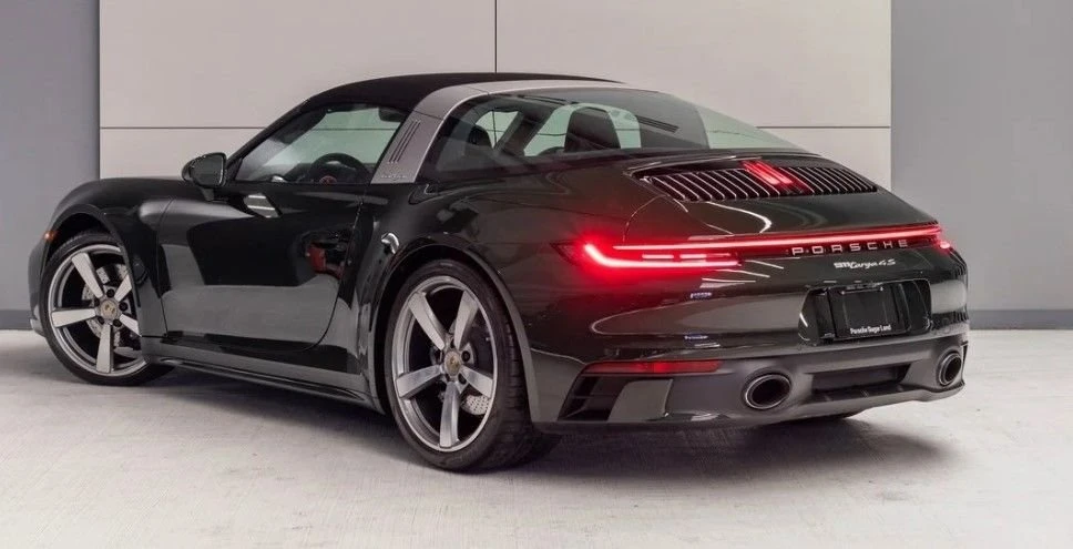 2022 Porsche 992 Targa 4 & 4S - Image 2 of 4