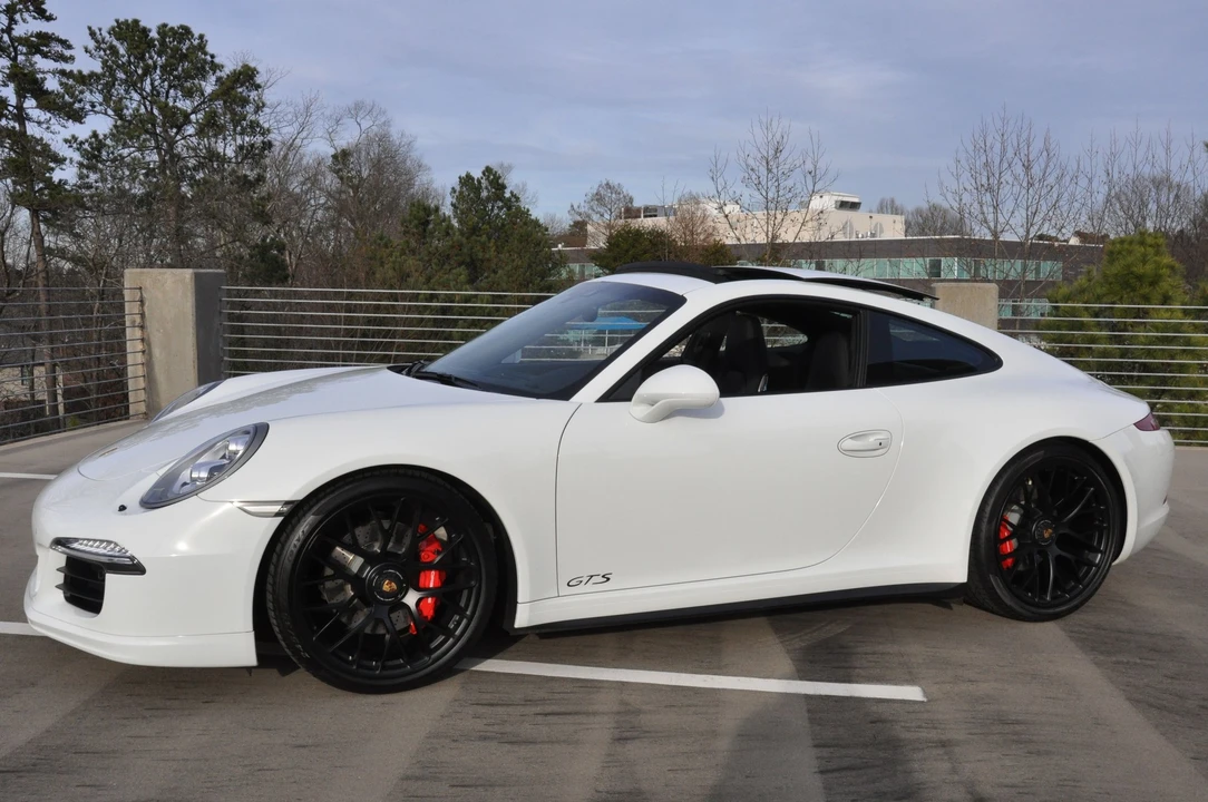 2015 Porsche 991 Carrera GTS - Image 17 of 31