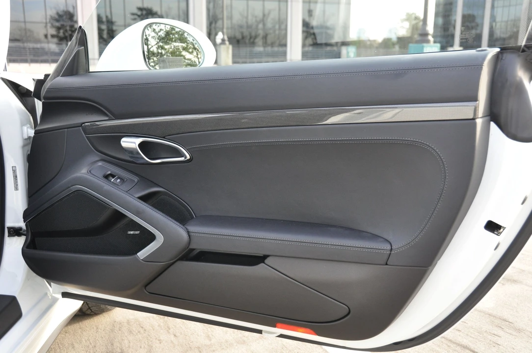 2015 Porsche 991 Carrera GTS - Image 28 of 31
