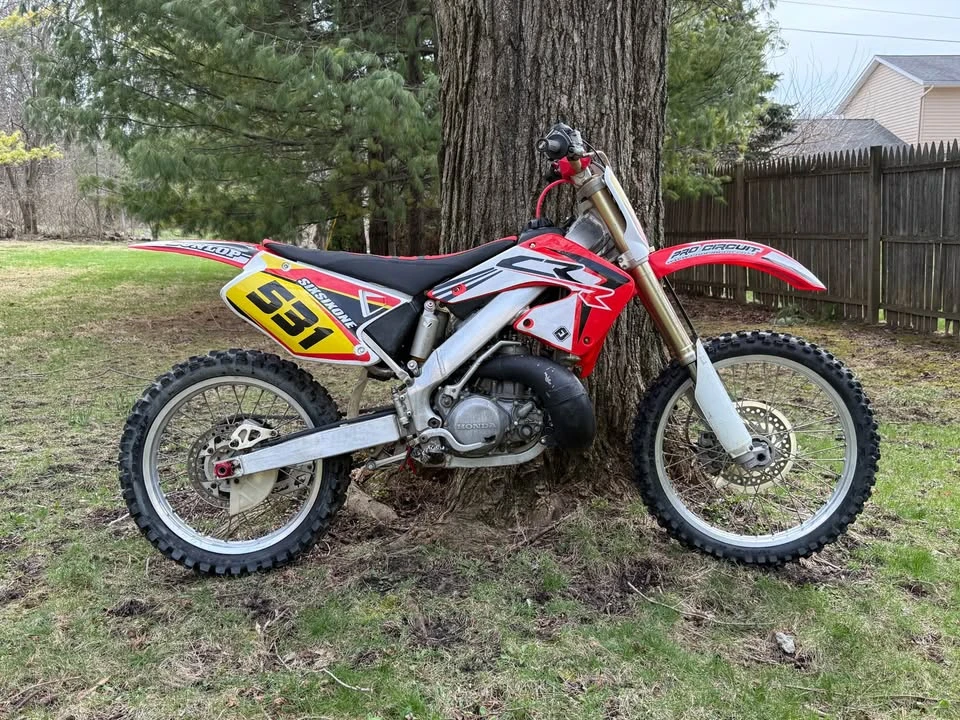2000 Honda CR - Image 2 of 6