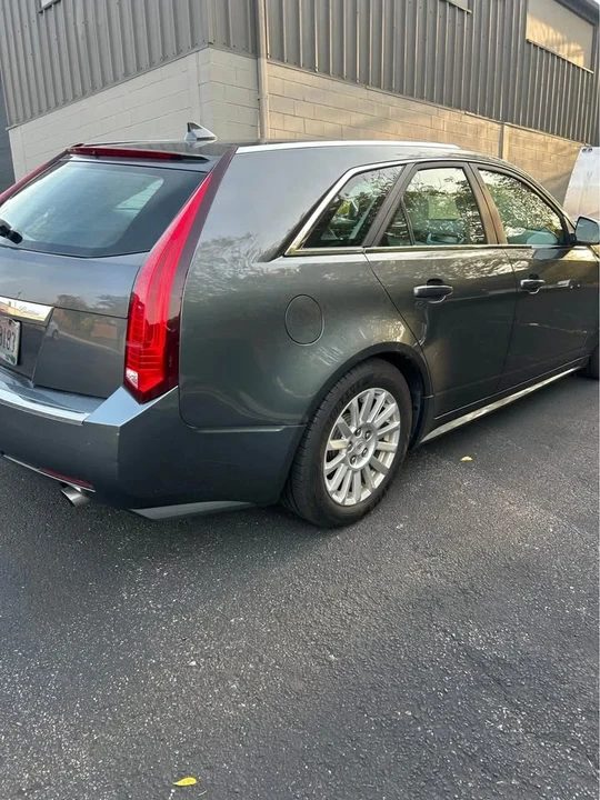 2010 Cadillac CTS 2nd Gen - Image 2 of 10