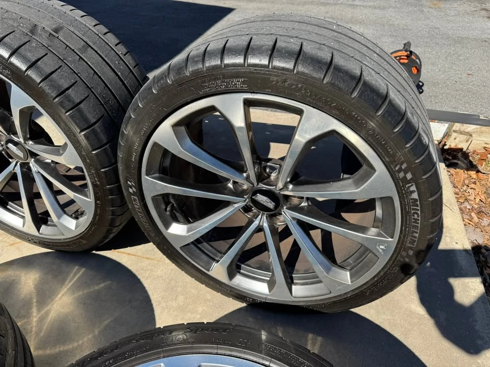 2019 Cadillac CTS-V 3rd Gen - Image 4 of 7