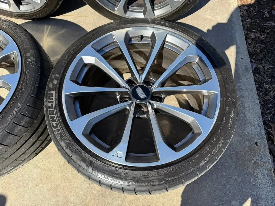 2019 Cadillac CTS-V 3rd Gen - Image 3 of 7