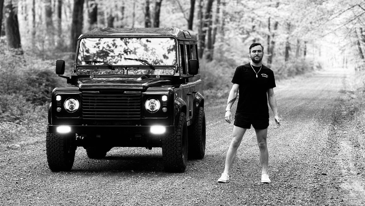 1990 Land Rover Defender 110 - Image 2 of 24