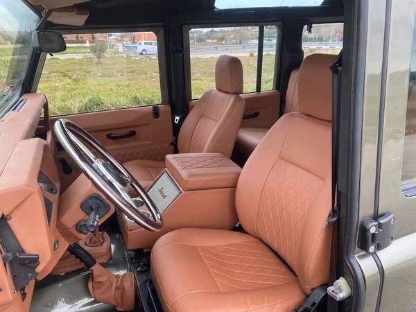2000 Land Rover Defender - Image 19 of 31