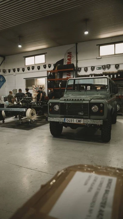 2000 Land Rover Defender 90 - Image 16 of 24