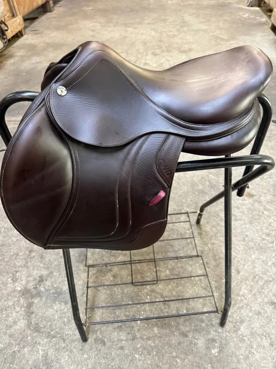 2019 Parts & Memorabilia Seats & Interior - Image 2 of 8