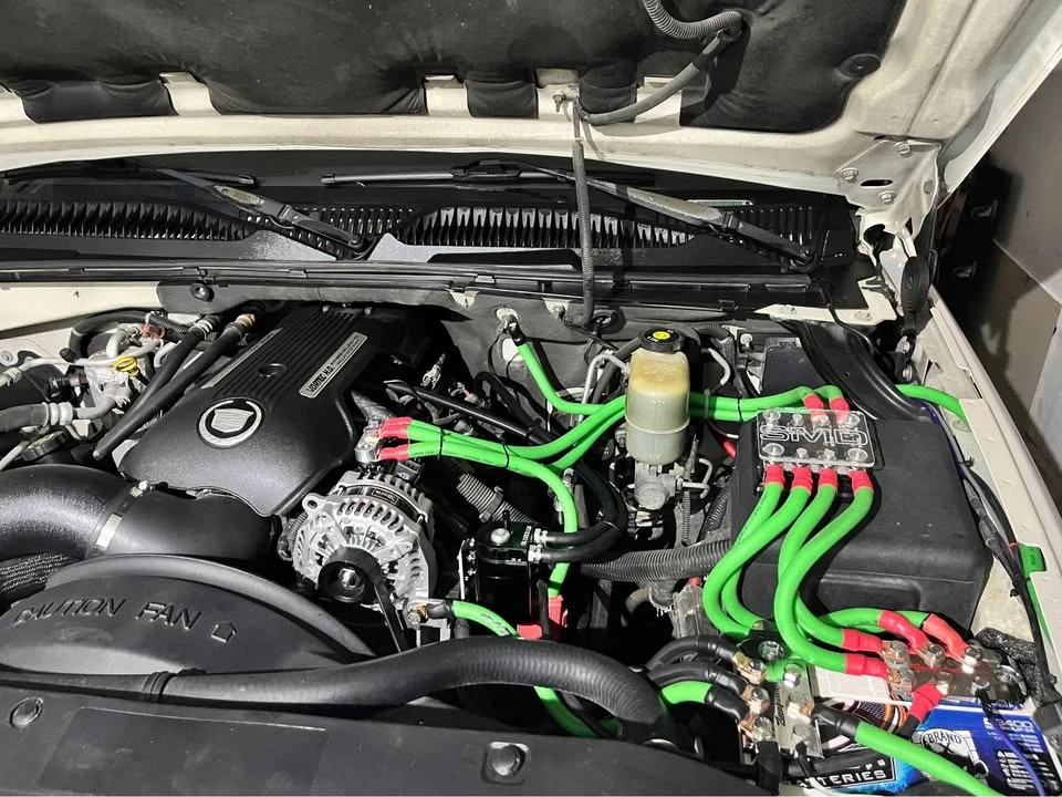 2002 Cadillac Escalade & EXT 2nd Gen - Image 2 of 3
