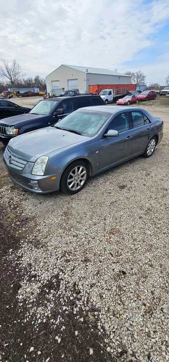 2006 Cadillac DTS - Image 2 of 3