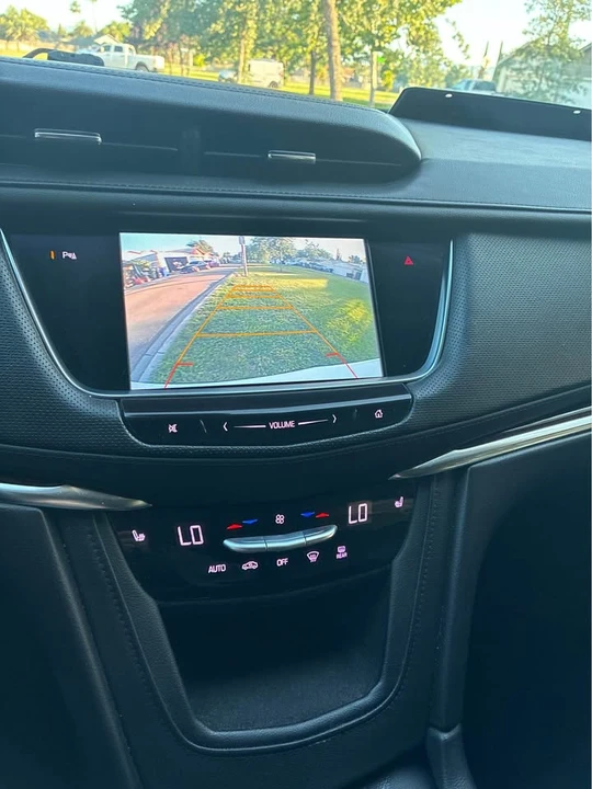 2017 Cadillac XT5 - Image 8 of 9
