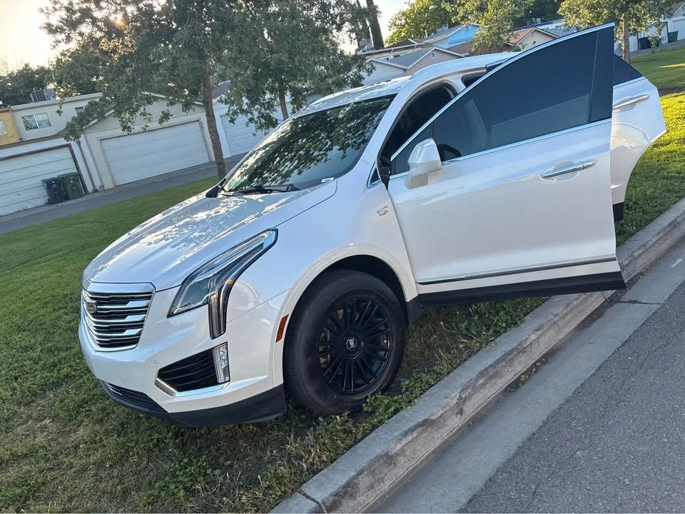 2017 Cadillac XT5 - Image 3 of 9