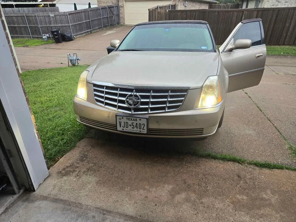 2006 Cadillac DTS - Image 9 of 9