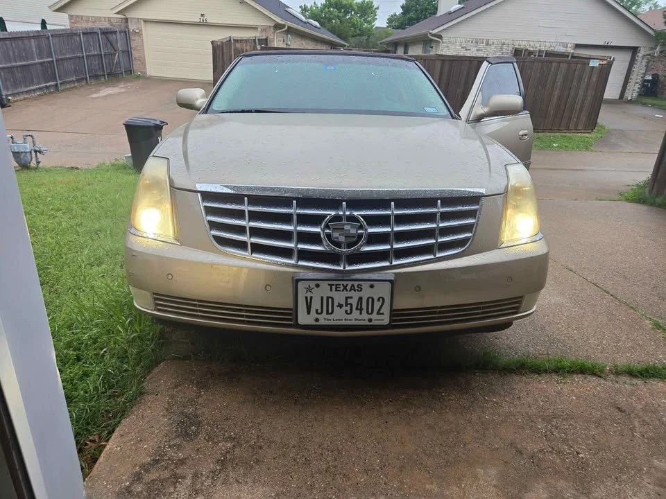 2006 Cadillac DTS - Image 8 of 9