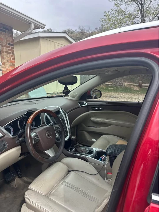 2010 Cadillac SRX - Image 4 of 4