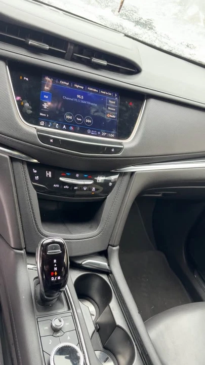 2023 Cadillac CT5 - Image 4 of 10