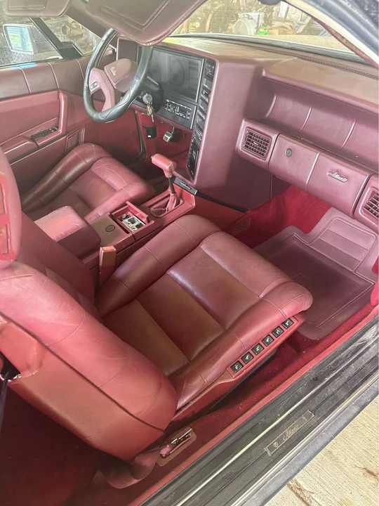 1988 Cadillac Allante - Image 5 of 9