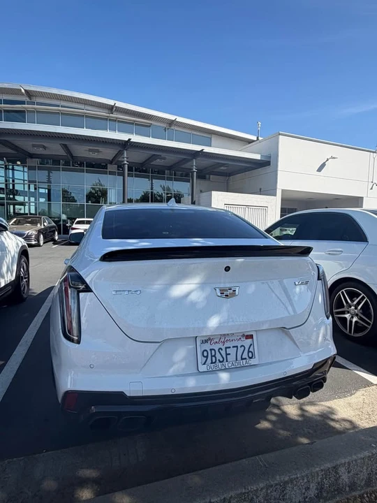 Cadillac CT4-V - Image 3 of 3