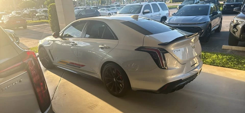 Cadillac CT4-V Blackwing - Image 3 of 9