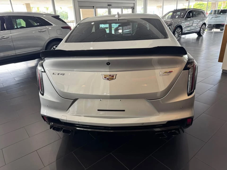 Cadillac CT4-V Blackwing - Image 5 of 9